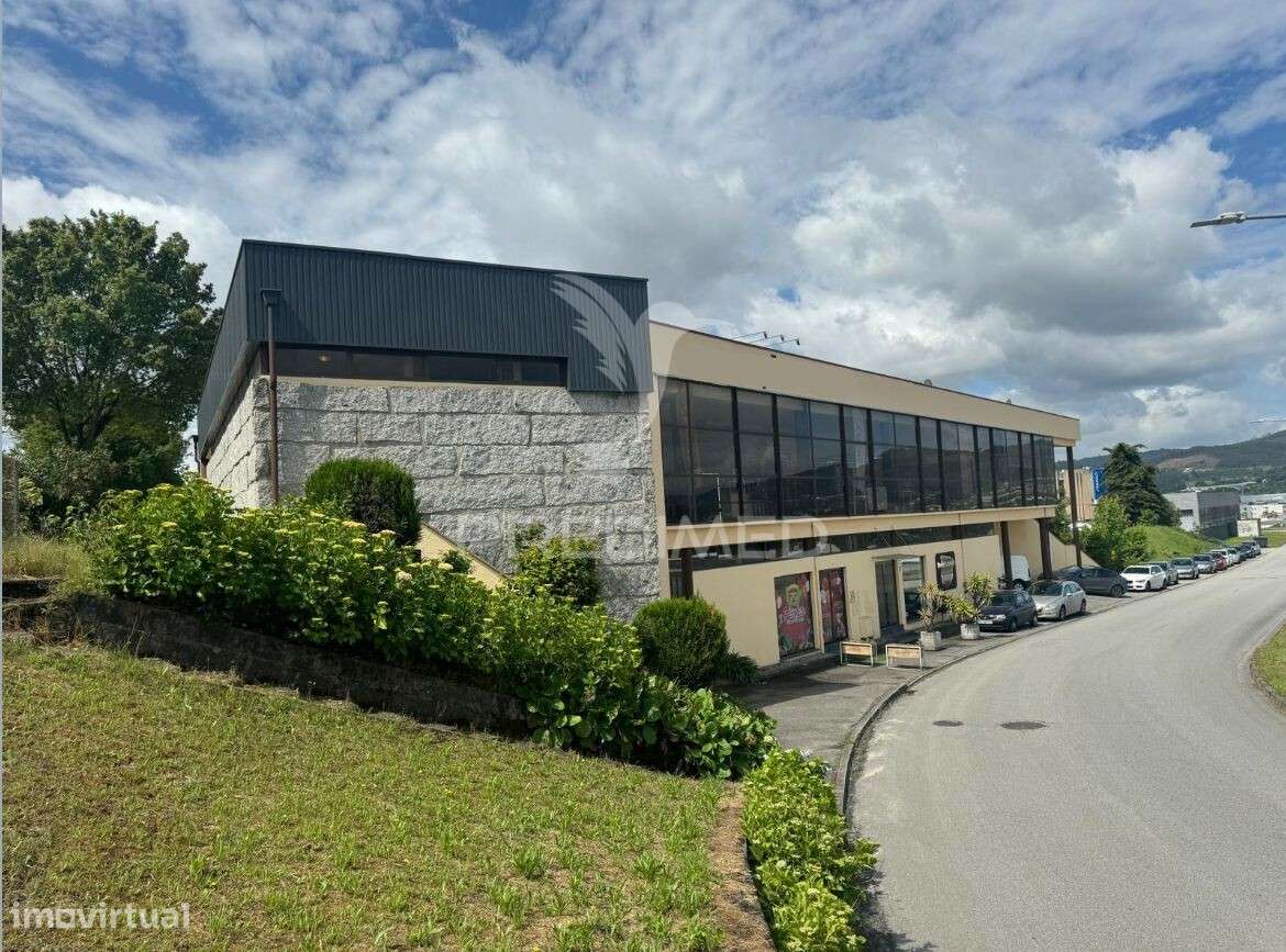 Pavilhão Industrial em PONTE  - Guimarães - Grande imagem: 4/25