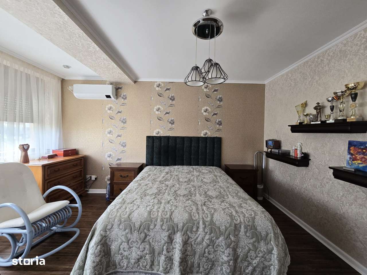 Vila P+1E+M, zona Arcasilor-3