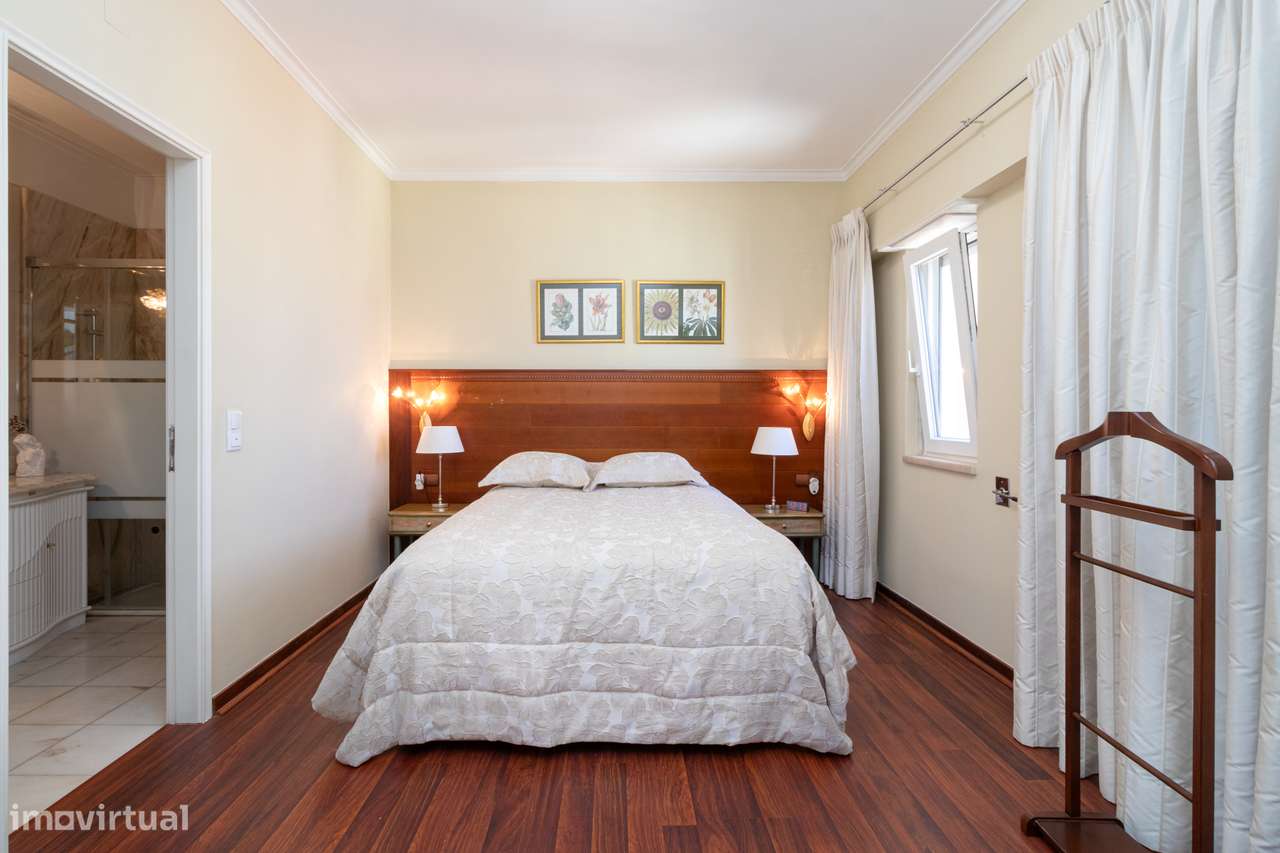 T3 Av. João XXI | 200m2 | 2 Elevadores | 2 Parqueamentos | Arrecadação-15