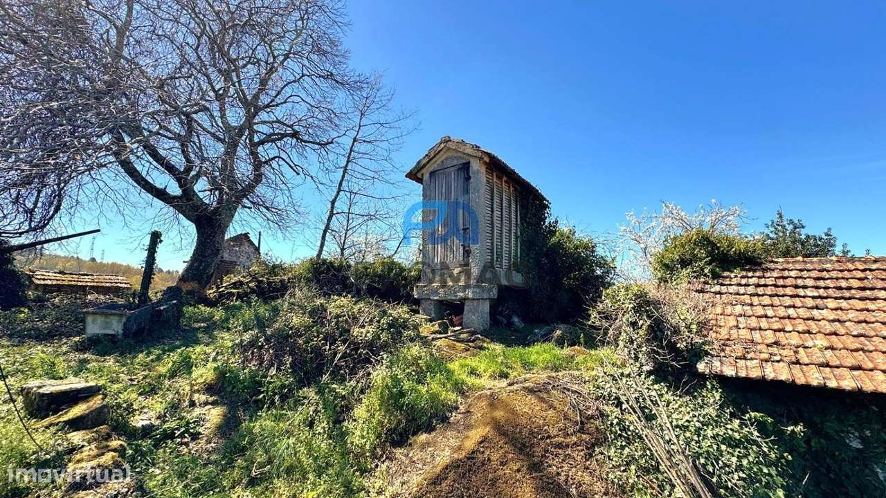 Oportunidade Única: Conjunto 3 Moradias em Granito Vistas Panorâmicas-33