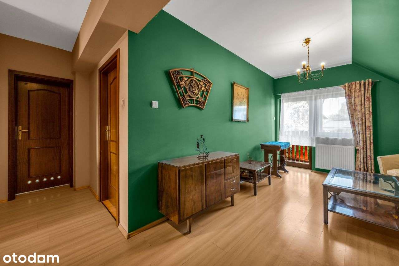 Przestronny dom z zagospodarowaną działką-12