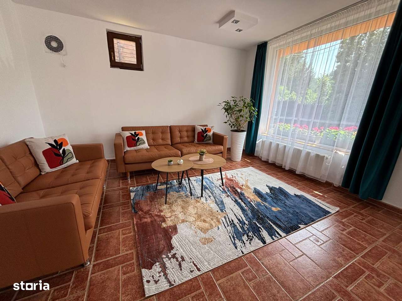 Vand Vilă turistică -  Brasov  Zona Dâmbu Morii- Busines sau locuință - Imagine principală: 4/20