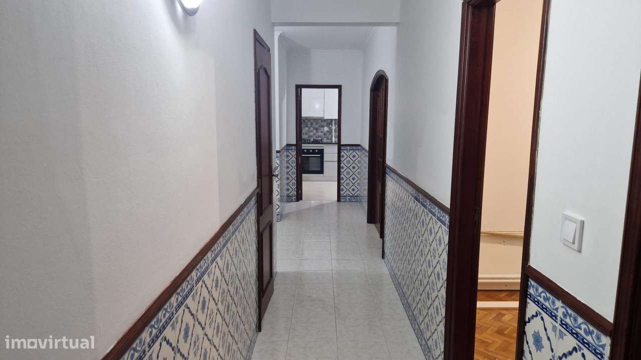 Excelente apartamento T2 Vale do Cobro-9