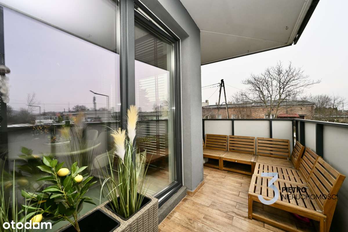 Mieszkanie czteropokojowe z tarasem!-9