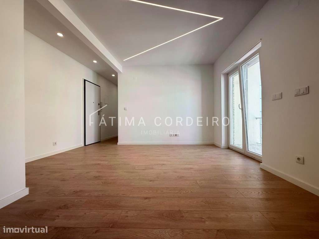 T2 completamente remodelado Praça Gil Vicente-5