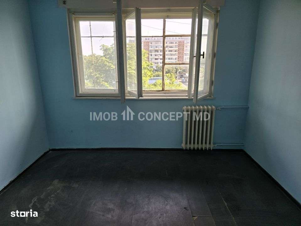 Vanzare apartament 2 camere in zona Nord-Piata-5