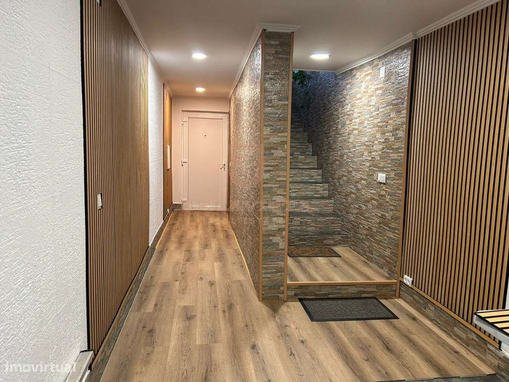 Moradia Geminada T3 renovada com luxo - Paialvo - Tomar-8