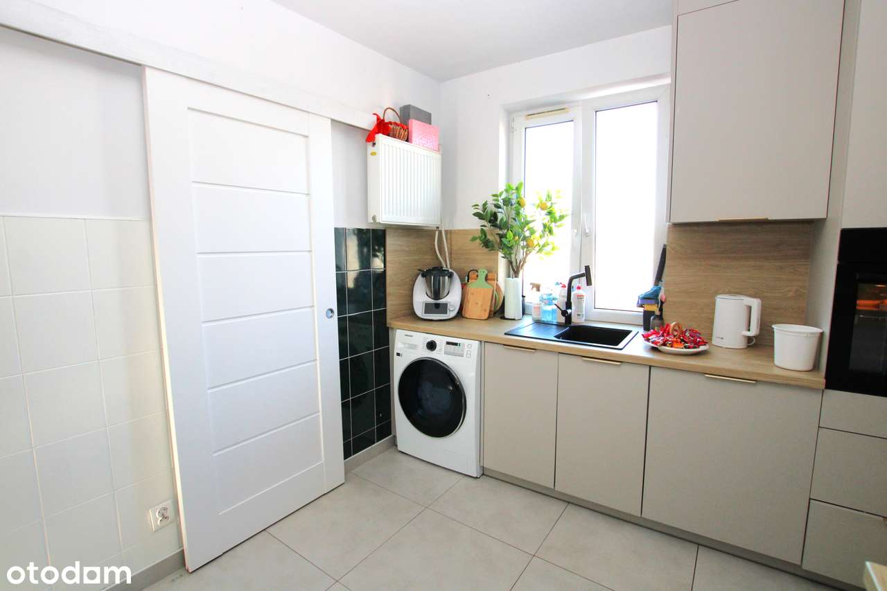 Mieszkanie 5-pokojowe z ogródkiem przy budynku MEDIA MIEJSKIE-4