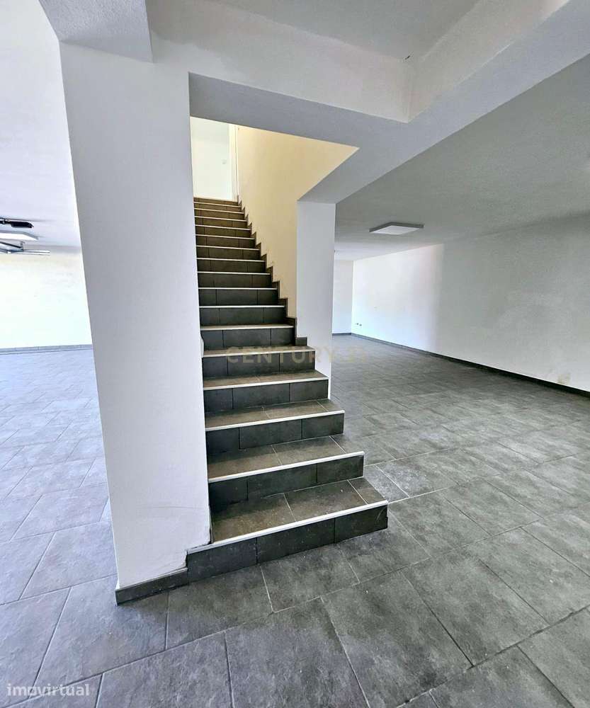 Moradia T3 nova, com garagem, jardim e quintal em Anadia - Grande imagem: 5/32