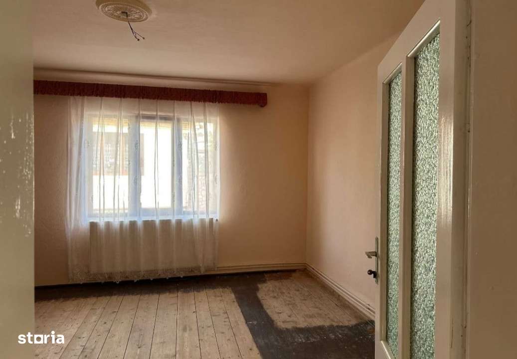Casa 4 camere suprafata utila 100mp cu teren 400mp spre vanzare in Gur - Imagine principală: 3/8