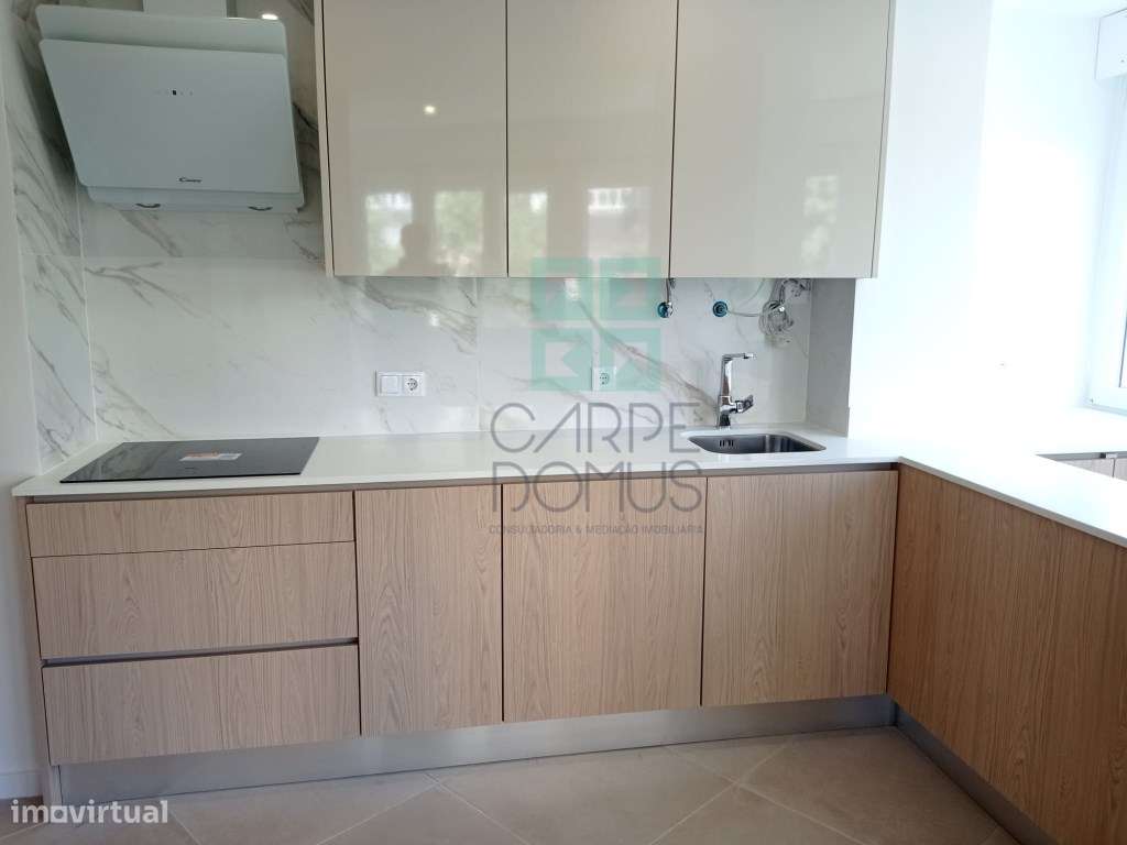 Apartamento T3 , remodelado, no Lumiar - Lisboa-13