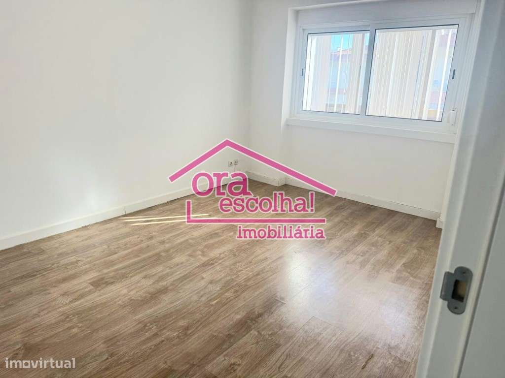 Apartamento T2 em Paio Pires Cozinha Totalmente Remodelada. - Grande imagem: 5/9