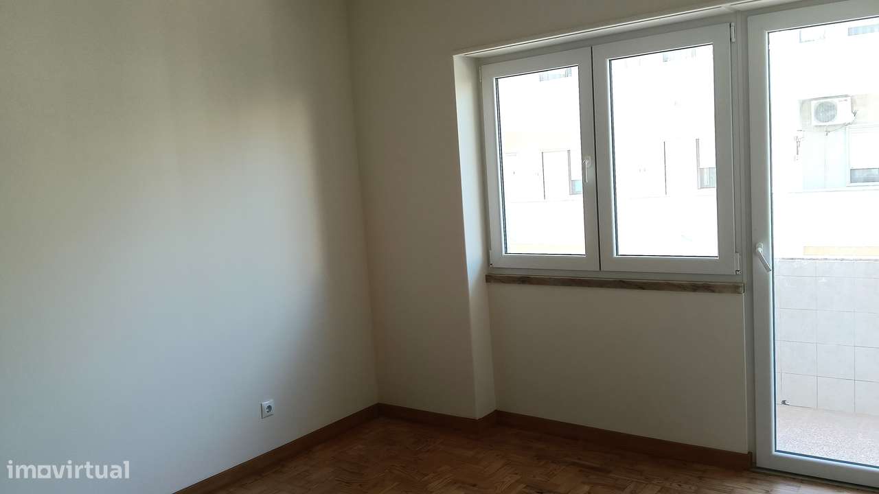 t4, transformado em T3, remodelado de raiz - Centro do Montijo-18