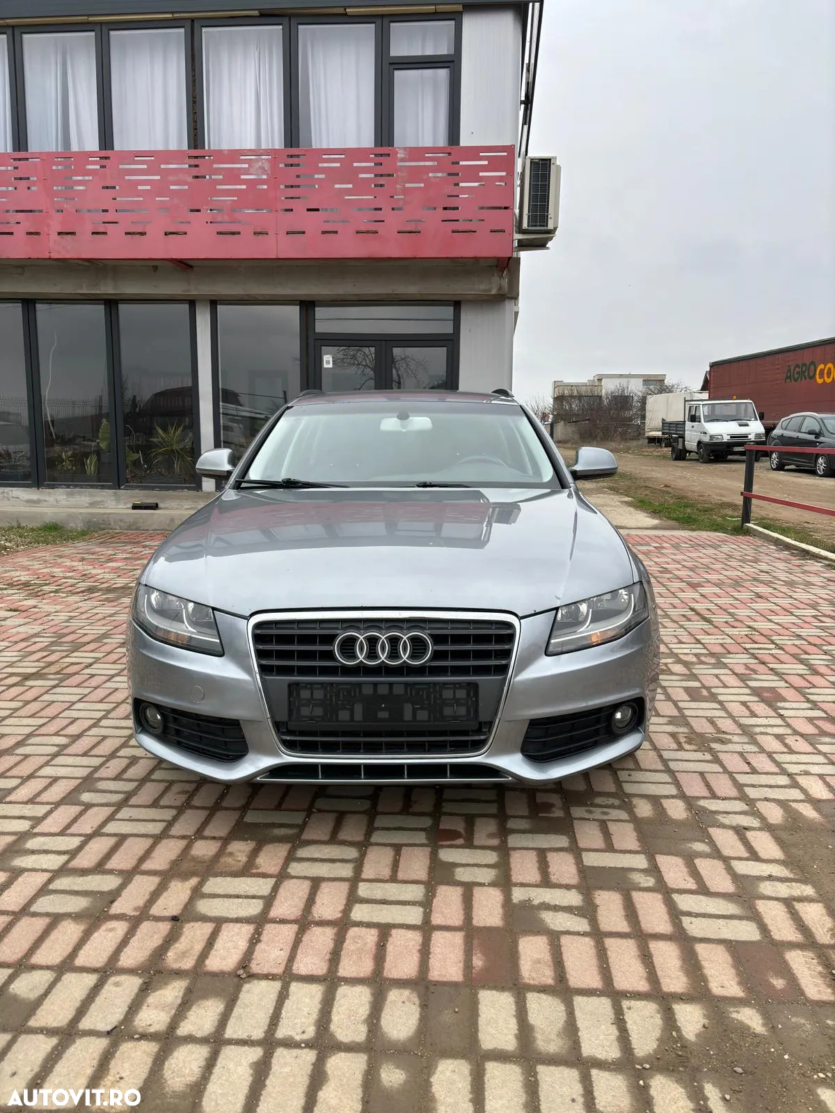 Audi A4 2.0 TDI Avant - 9