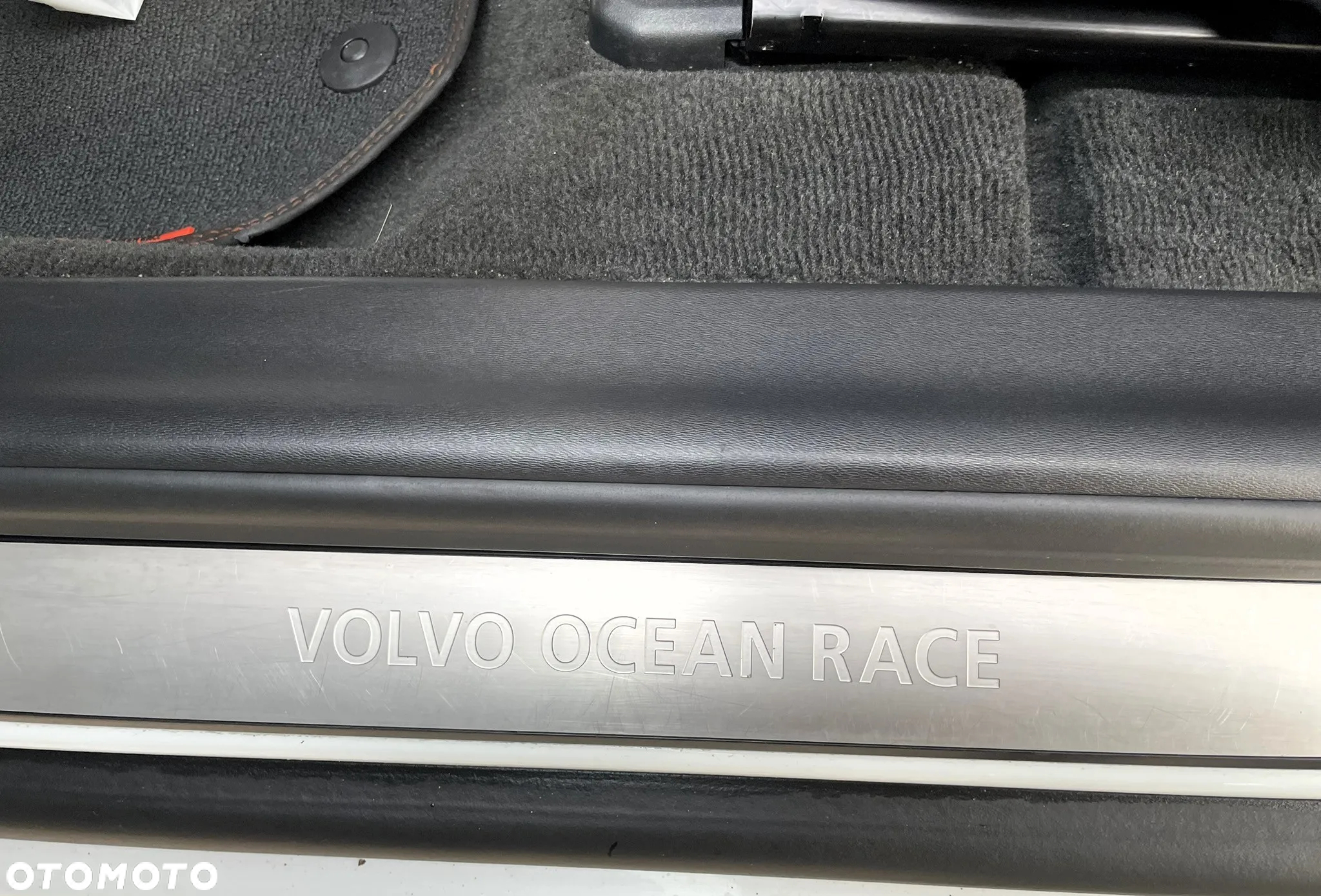 Volvo XC 60 D4 AWD Ocean Race - 28