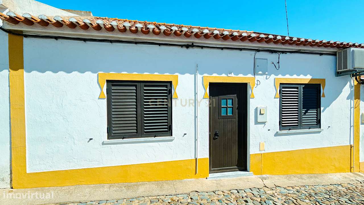 Moradia T2 Tradicional Remodelada com Terraço e Vista para a Barragem - Grande imagem: 4/41