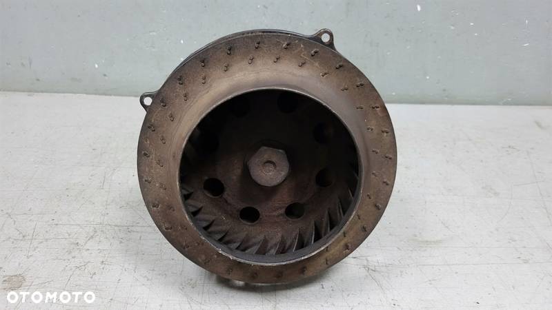 Prądnica Alternator Bosch 6V Volkswagen Garbus 1.3 111903021H - 2