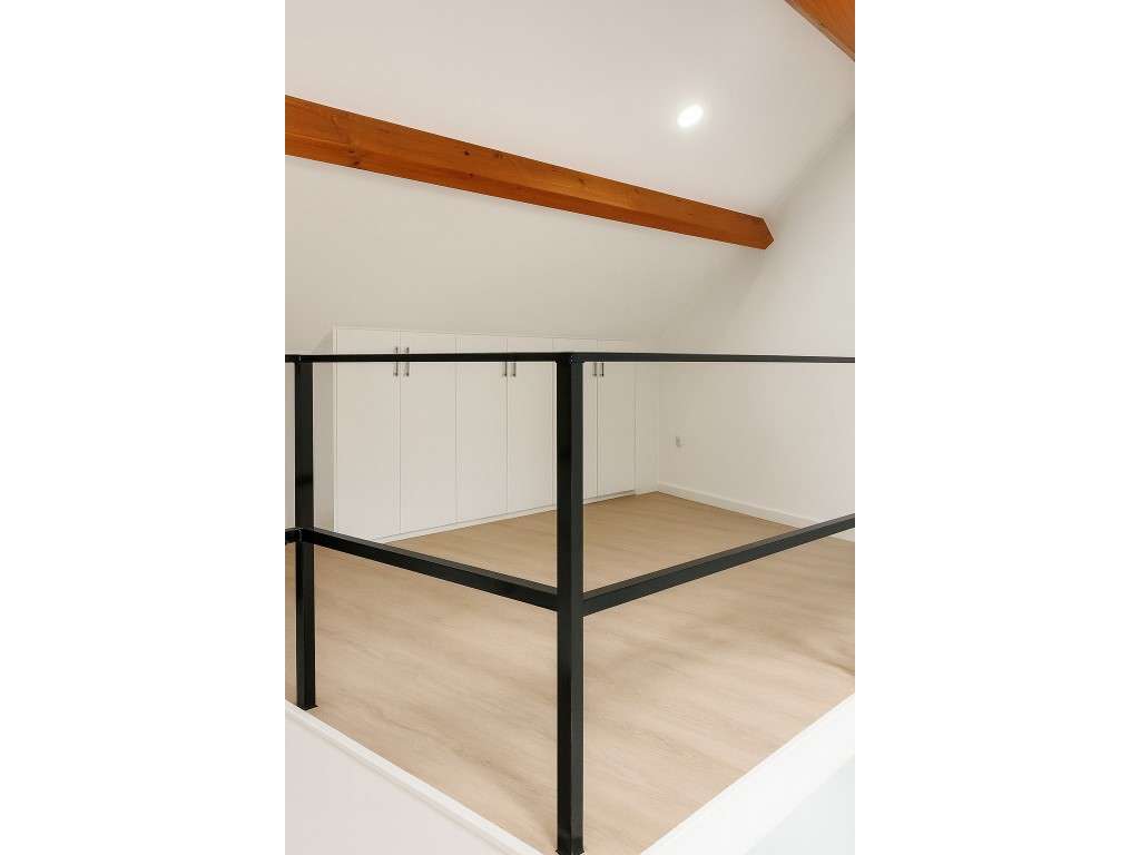 Moradia T0 a Estrear com Mezanine - Grande imagem: 5/10