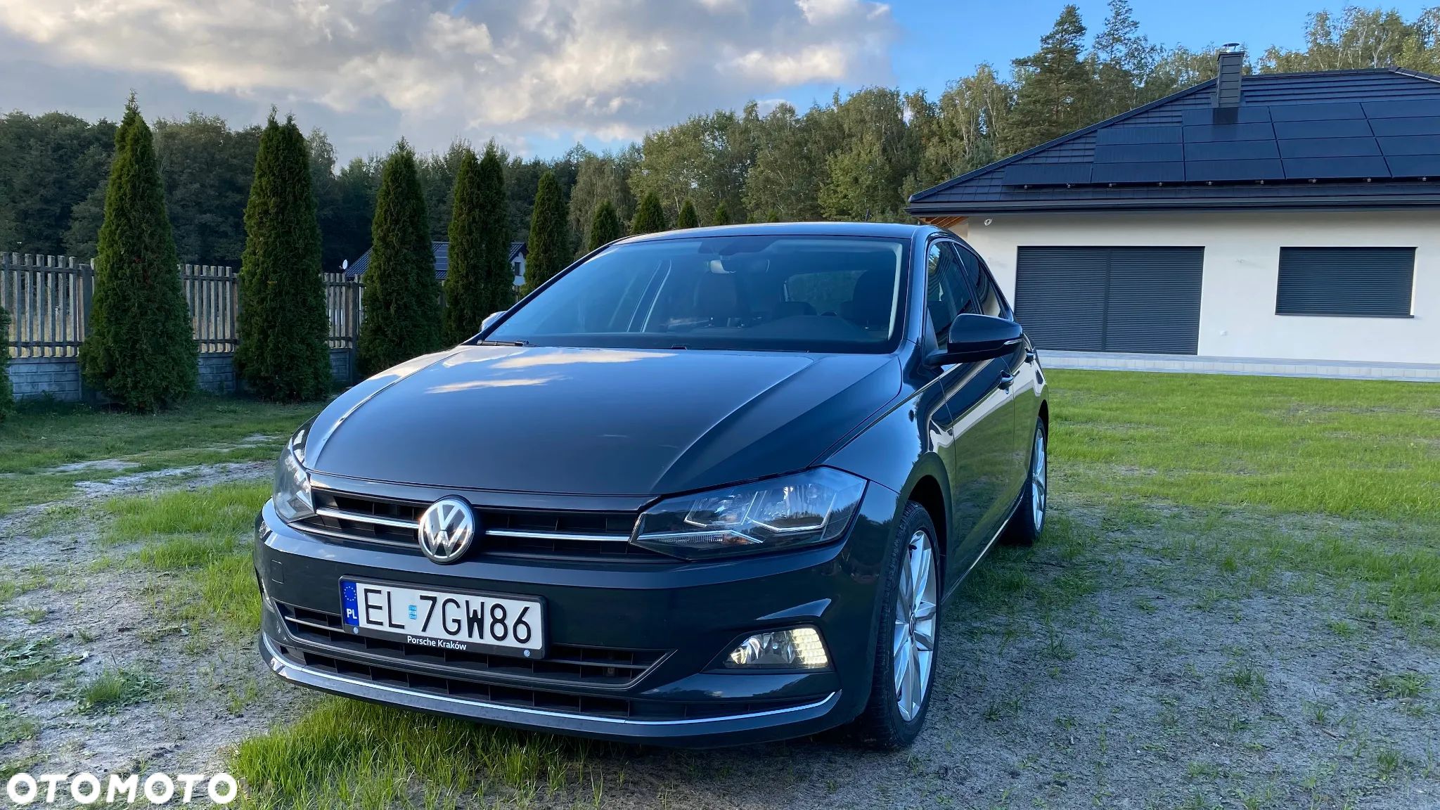 Volkswagen Polo 1.0 TSI Highline - 1