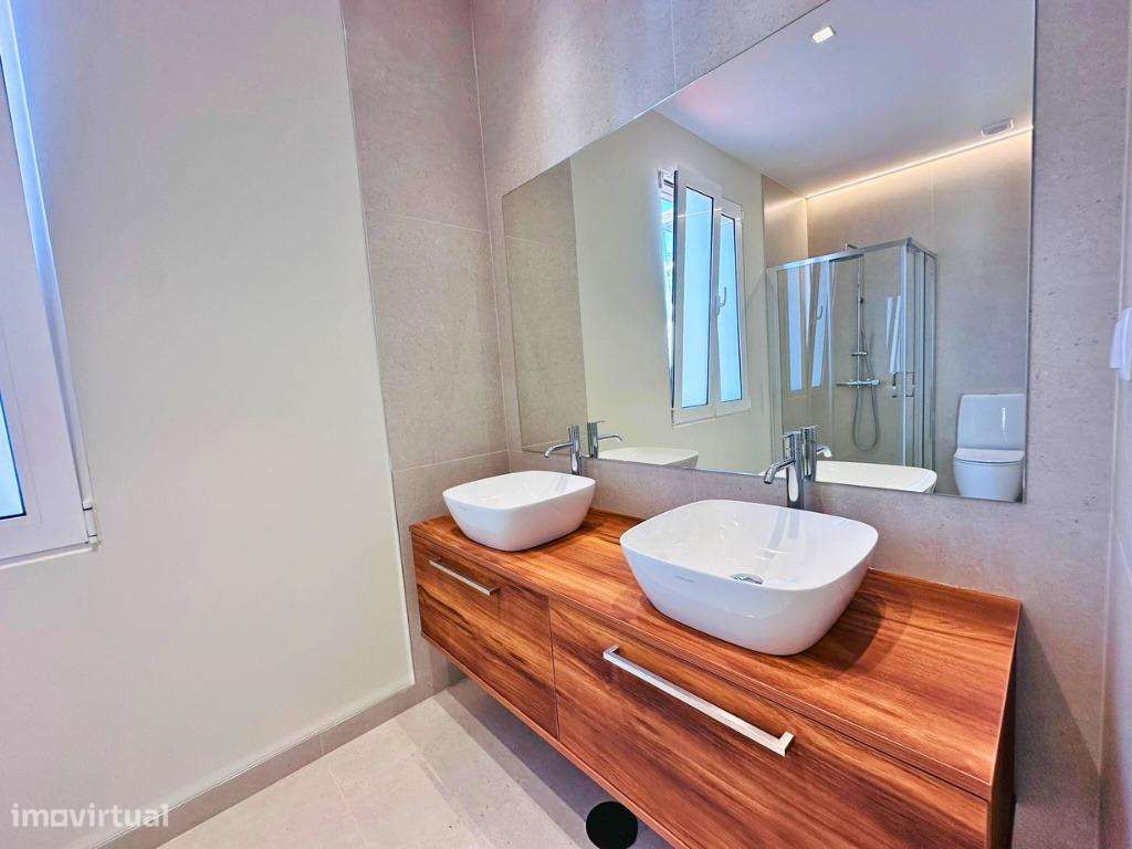 Moradia T3 Moderna com 3 Suítes no Centro do Funchal – Zona do Til-31