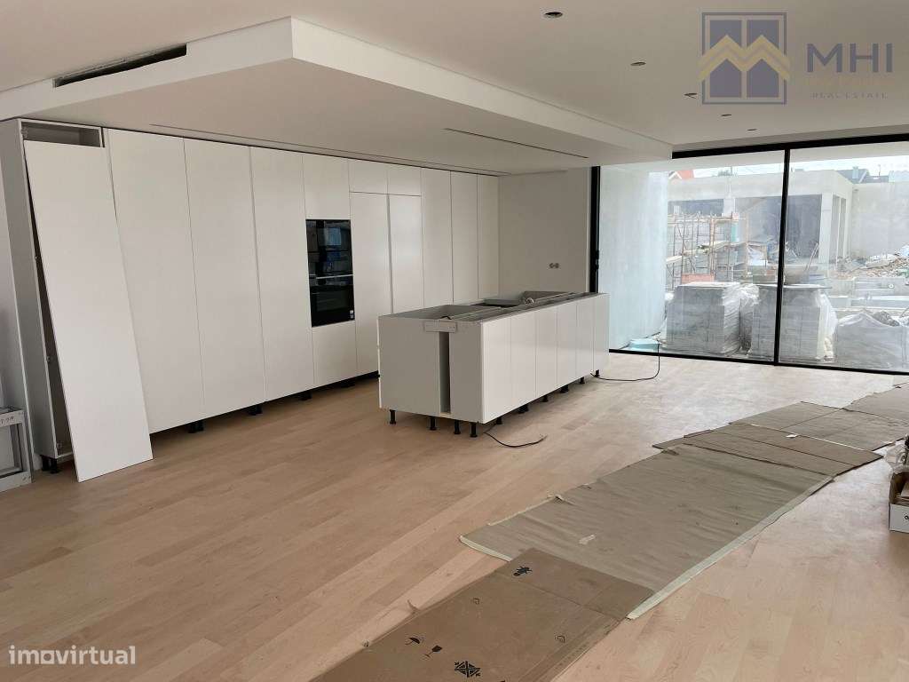 Moradias de Luxo T4 +1 a 500 metros da praia em Canidelo-9