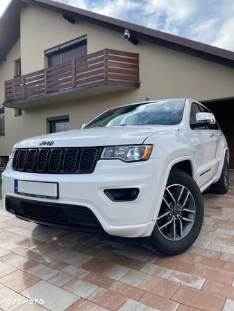 Jeep Grand Cherokee - 1