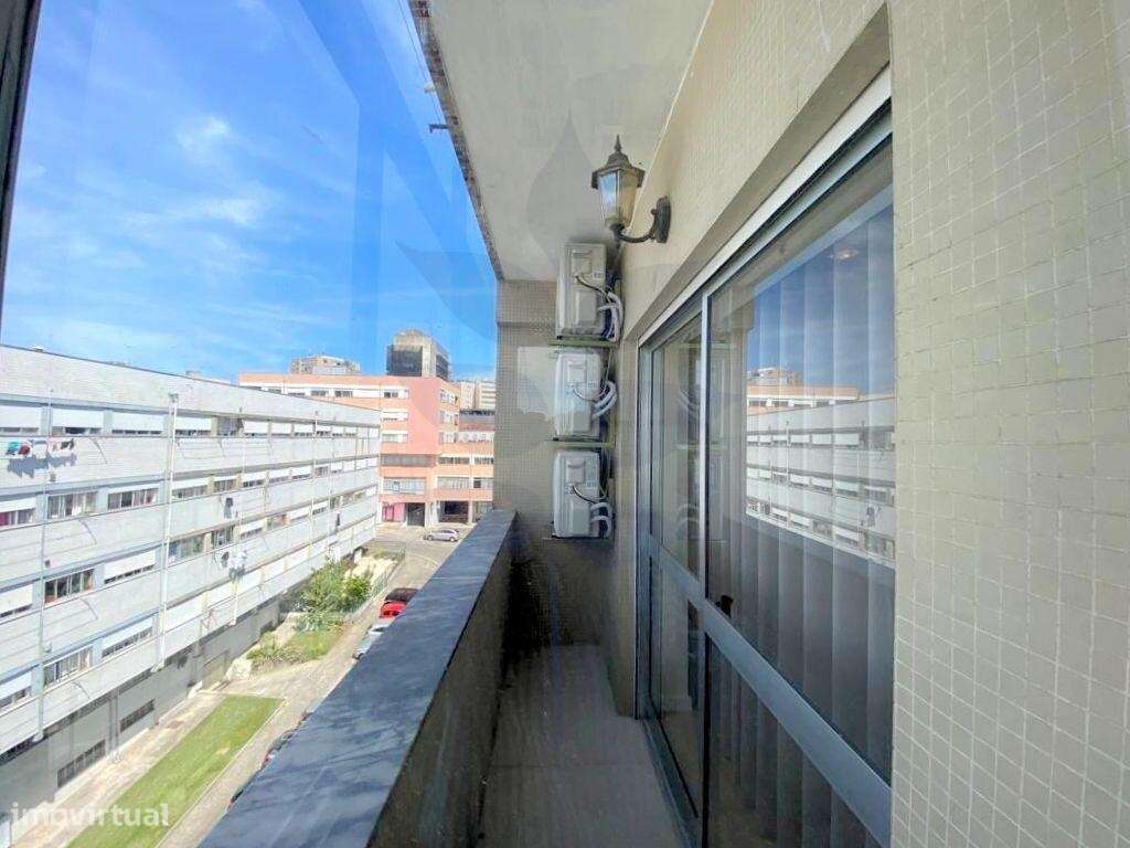 Apartamento T2 Maximinos-16