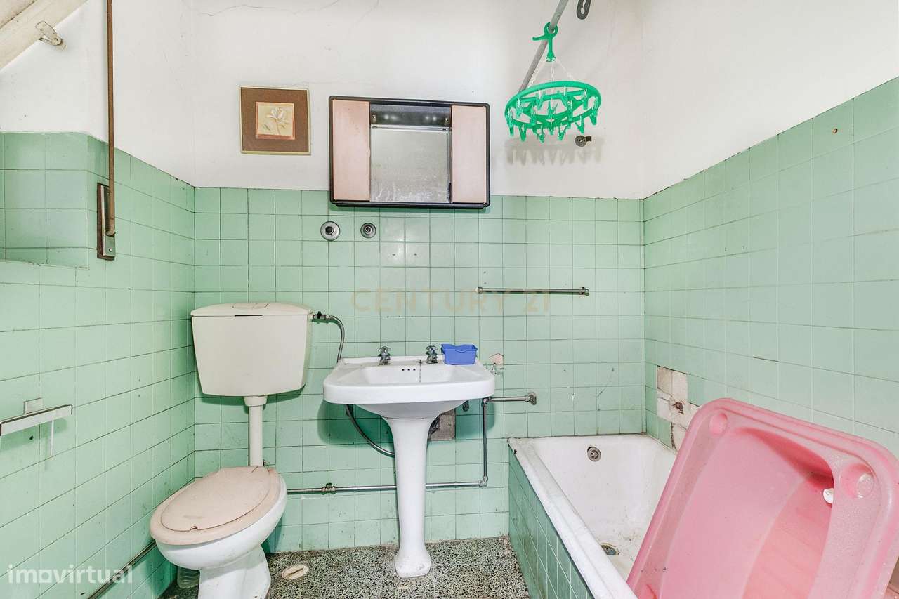 Moradia T5 em Rio de Mouro-35