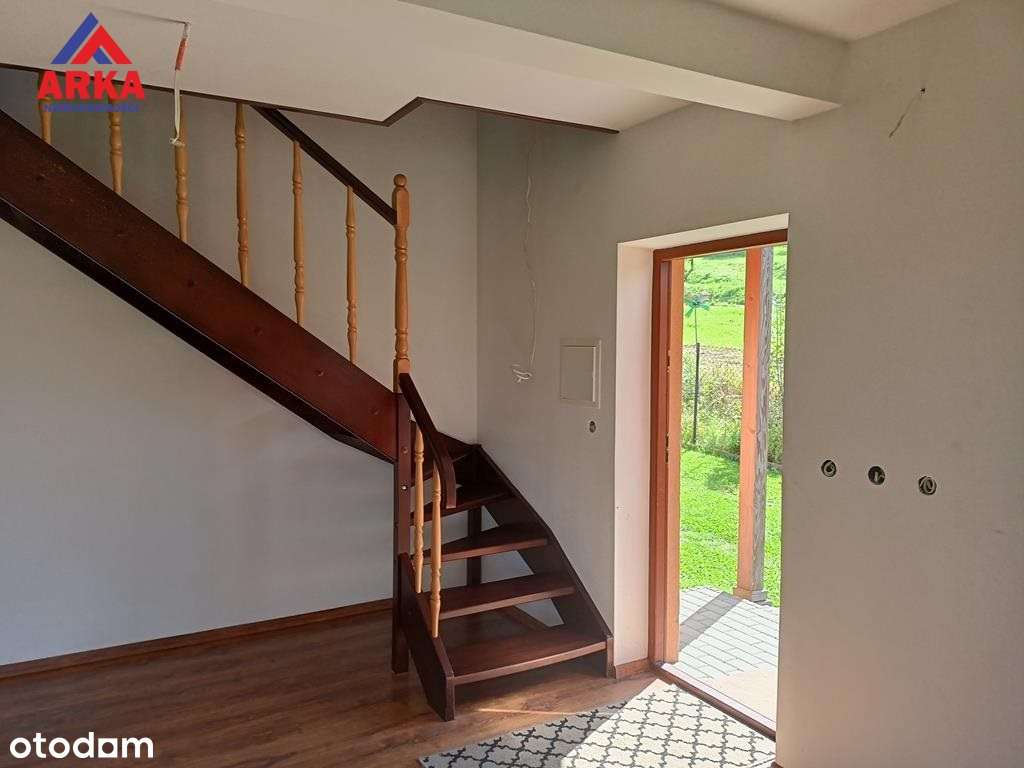 Dom na widokowej działce w Tymbarku-9