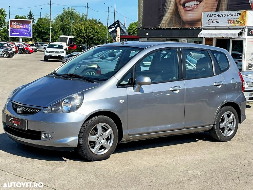Second hand Honda Jazz 2 990 EUR, 240 000 km Autovit