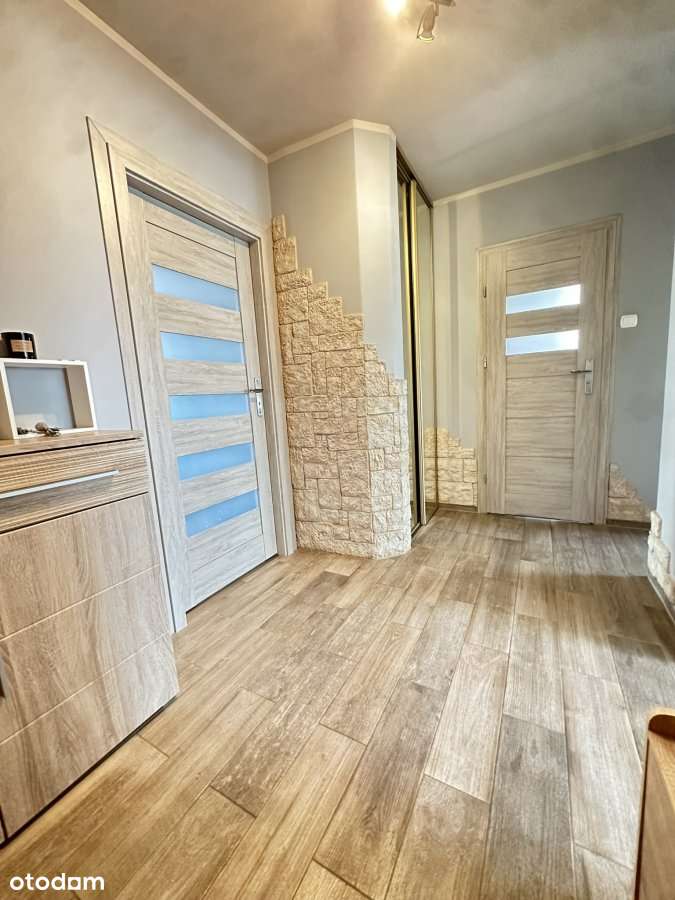 Dwupoziomowe   mieszkanie na osiedlu Zabobrze  III-1