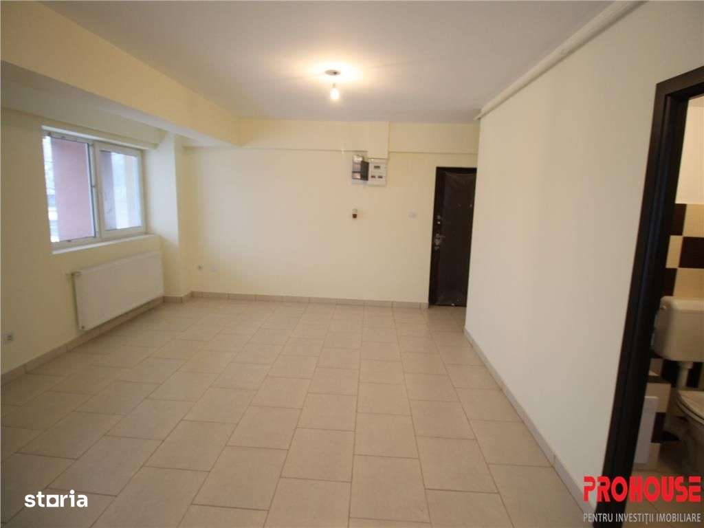 Calea Moinesti - spatiu comercial - Imagine principală: 3/9