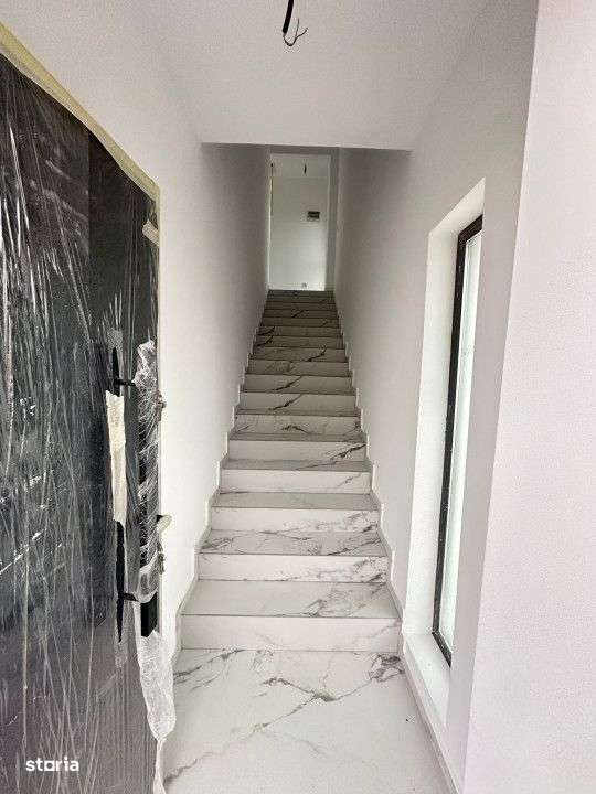 Vanzare Apartament 2 camere+curte 60mp si 2 locuri de parcare-14