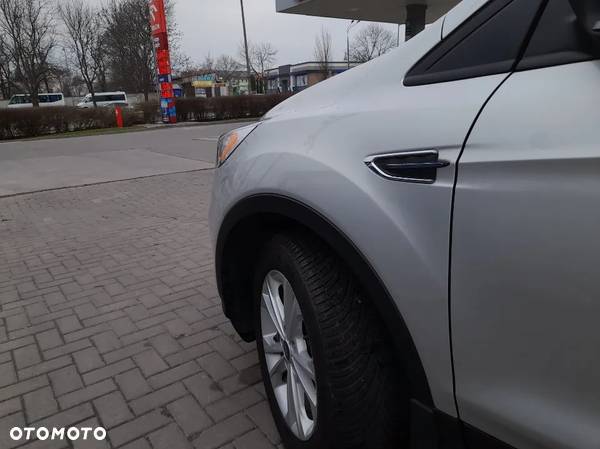 Ford Kuga 1.5 EcoBoost FWD Edition ASS MMT6 - 5