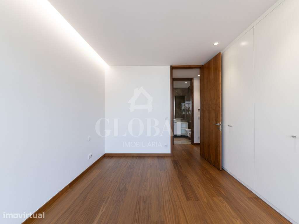 Apartamento T2 Condomínio HILGARDEN-7