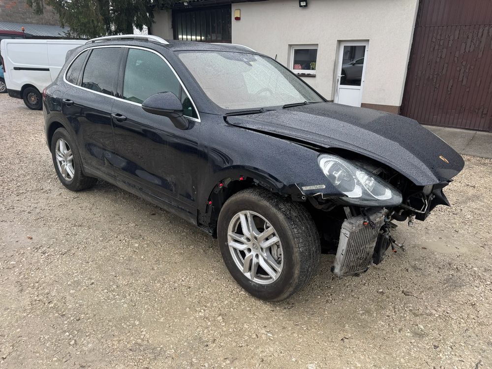 Porsche Cayenne II GTS Tiptronic S 2016