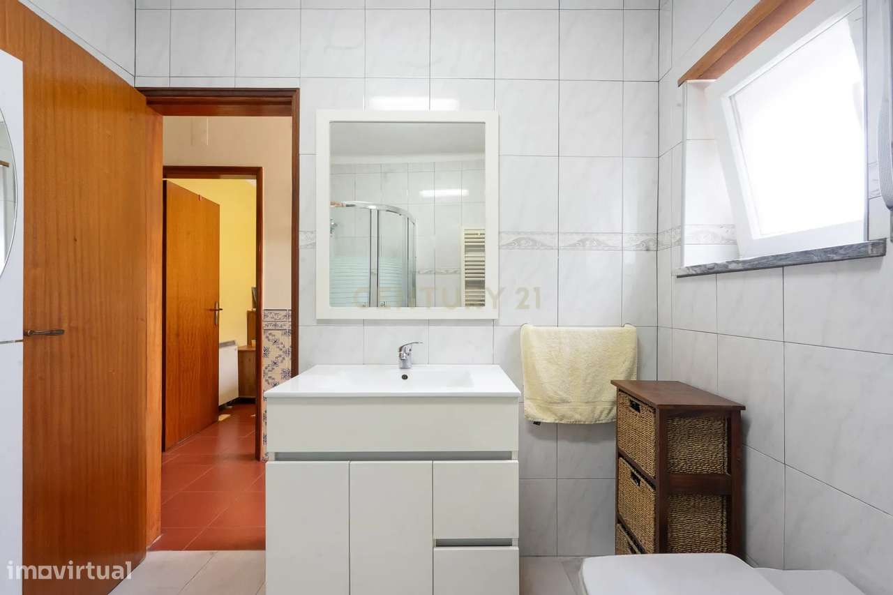 Moradia T3 mobilada, pronta a habitar para habitação própria ou invest - Grande imagem: 5/46