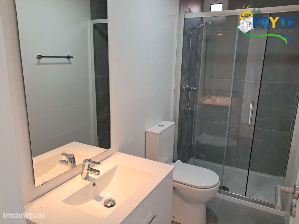 Moradia de tipologia T3 situada perto da Vila da Sertã-26