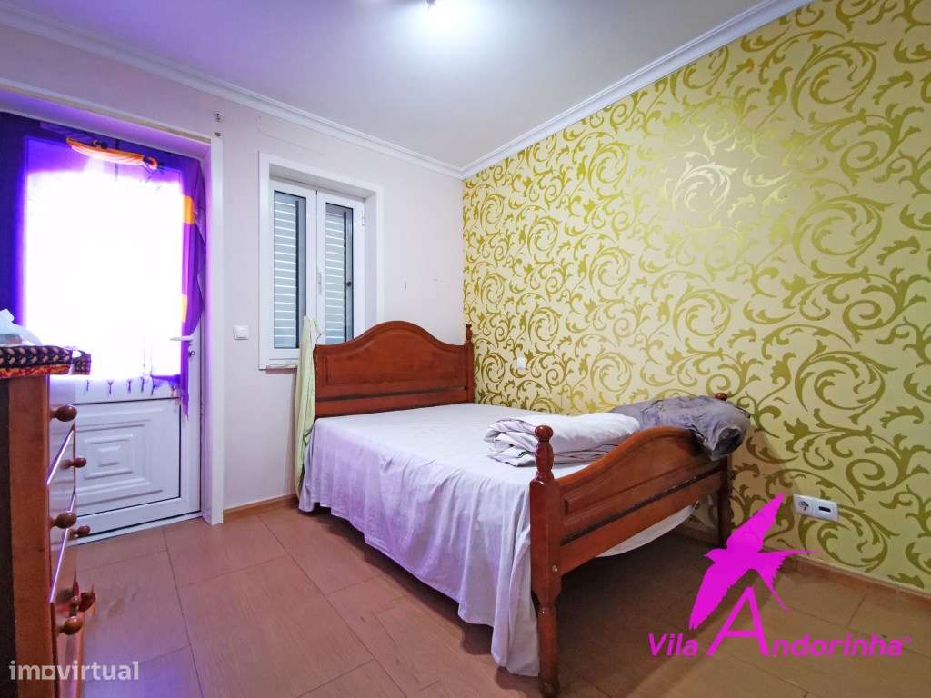 Prédio no centro histórico de Viana-13