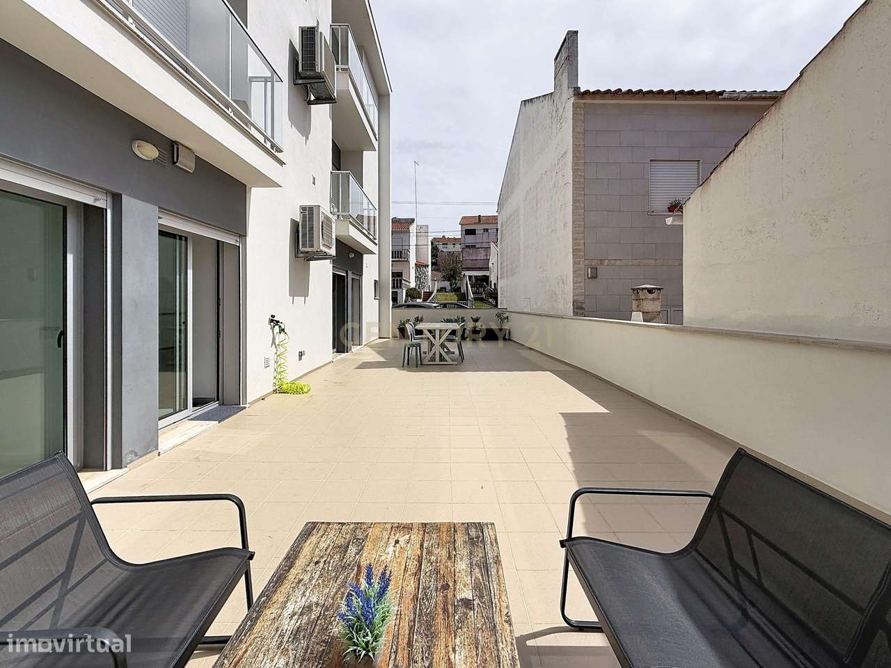 Apartamento T2 em Nazaré, Leiria - Oportunidade Única!-51