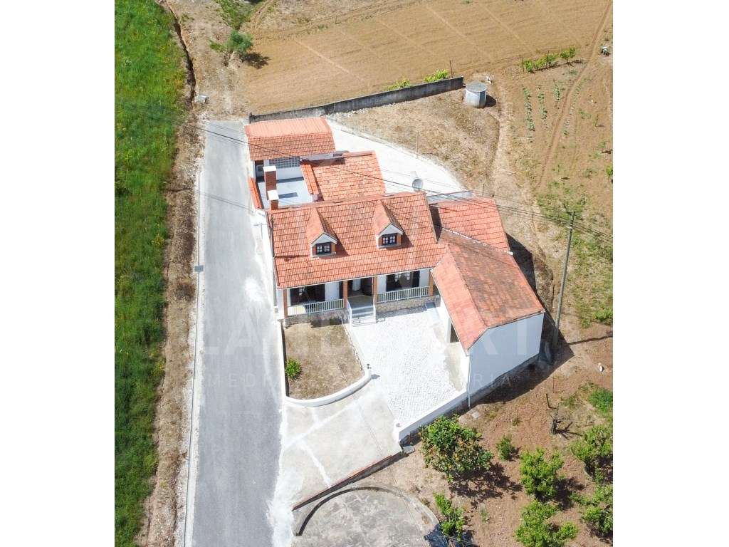 Moradia T3, Melgaço - Cela-6
