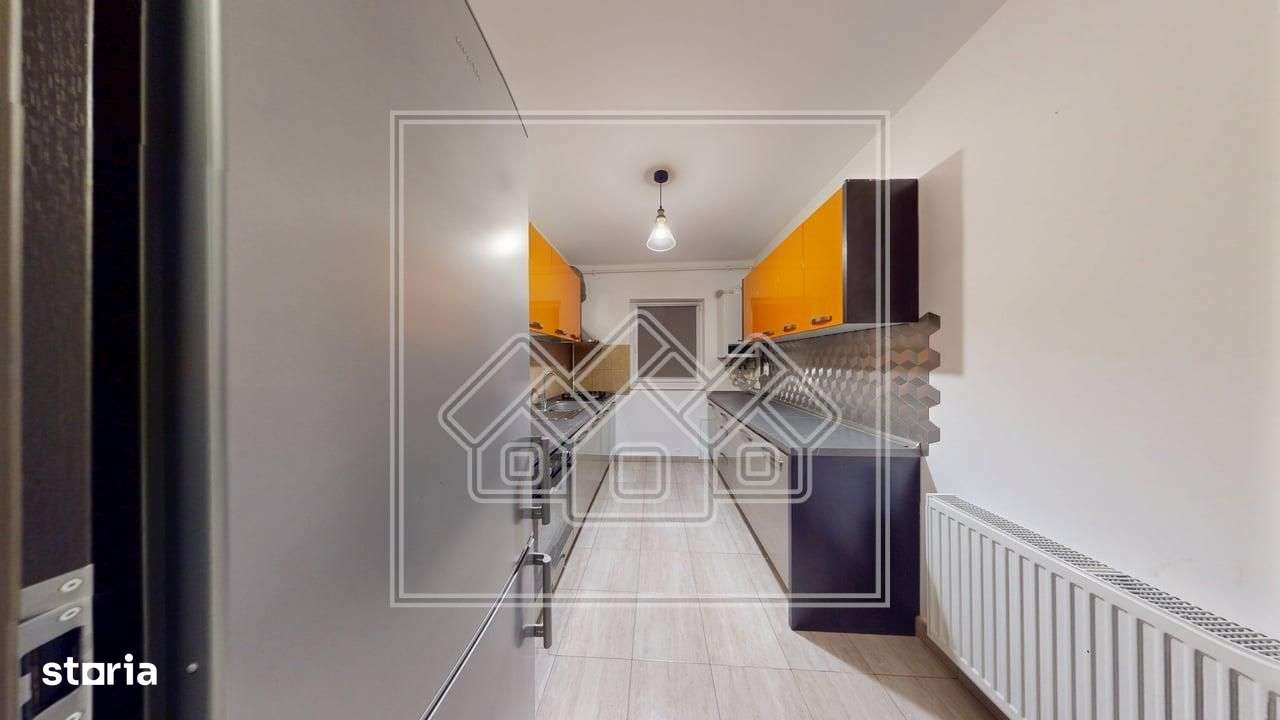 Ap cu 3 camere, 2 bai si 2 balcoane, situat in C. Arhitectilor-6