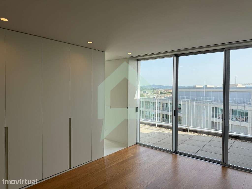 Apartamento T4 com vistas únicas em Barcelinhos, Barcelos.-30