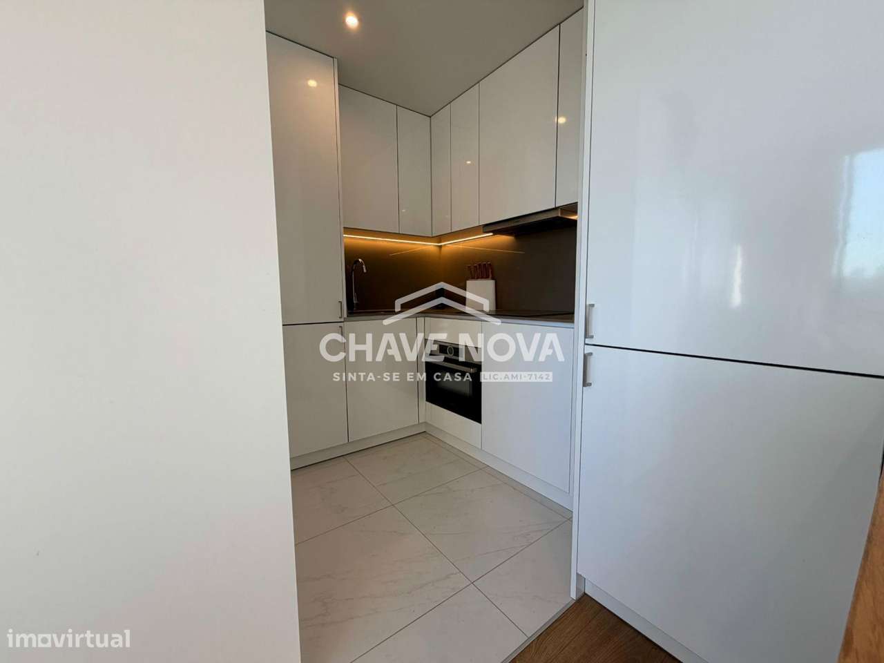 T0 Totalmente Mobilado - Empreendimento Evolution - Grande imagem: 4/15