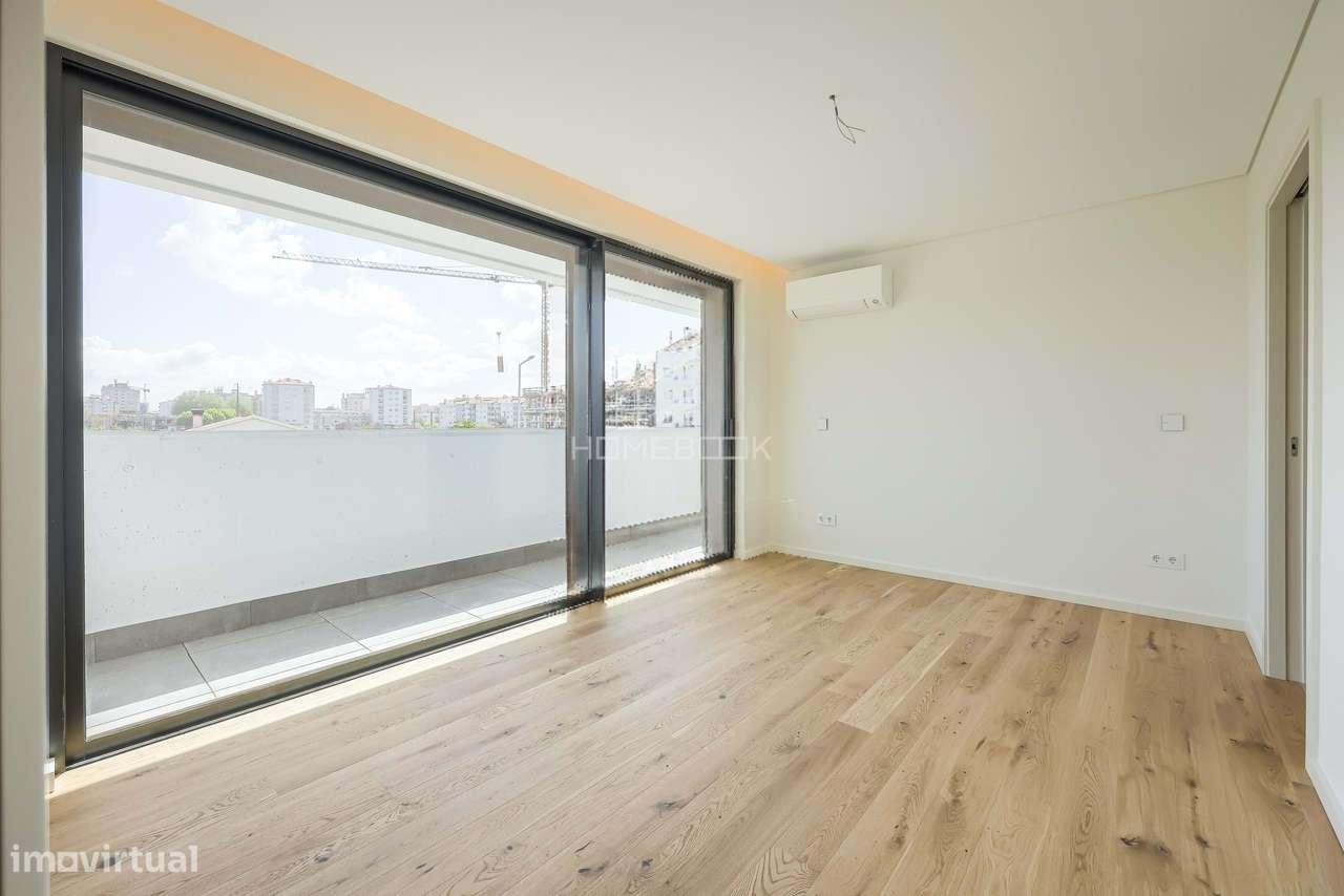 T3 em Aveiro com  Master Suite, Closet e Varanda em todas as divisões-5