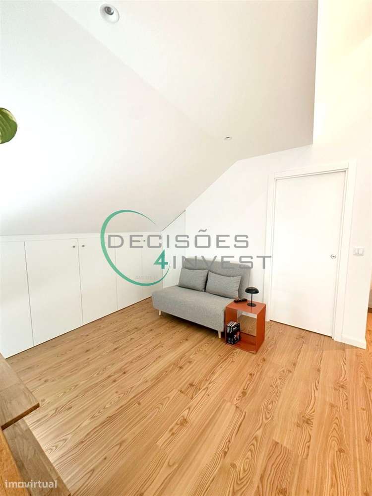 Apartamento T0 + T1 duplex com vista para a ria | Investimento junto à-1