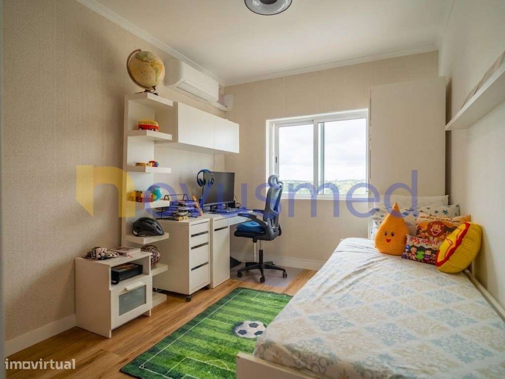 Apartamento T2 com Ar Condicionado nas Ferreiras-9