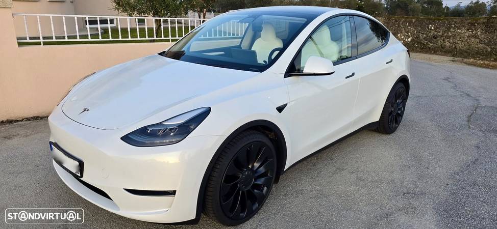 Tesla Model Y Performance Tração Integral - 25