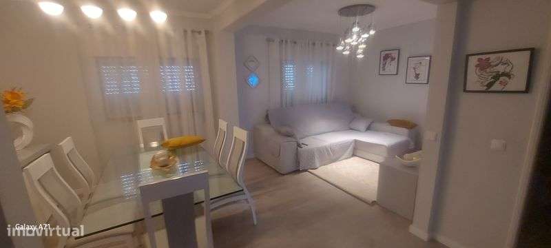 Apartamento t1 quinta do conde,