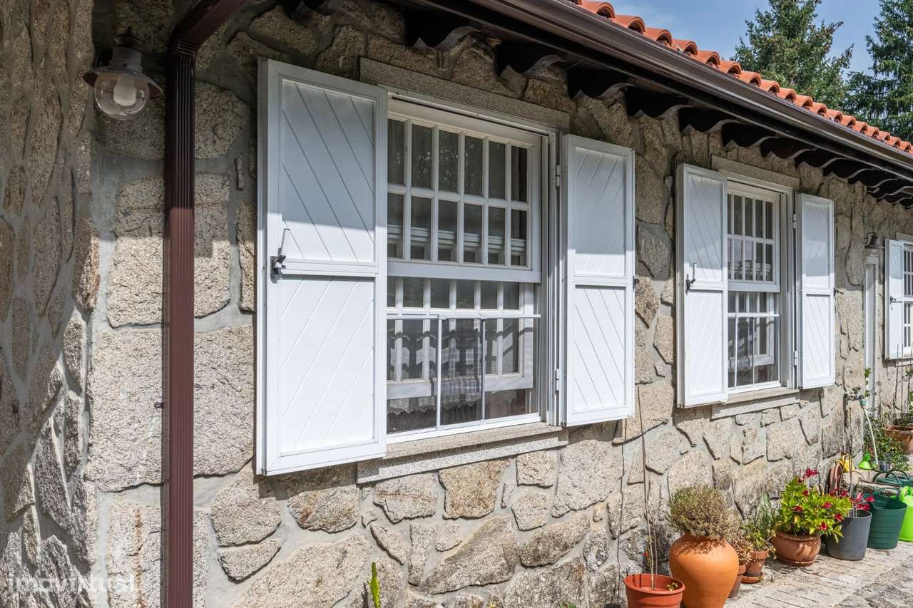 Moradia T4 de charme com piscina de 130 m² e 4.800 m² de terreno | Cab-6